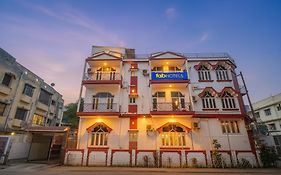 Fabhotel Saltlake Regency - 1-4 Km From Anandlok Hospital